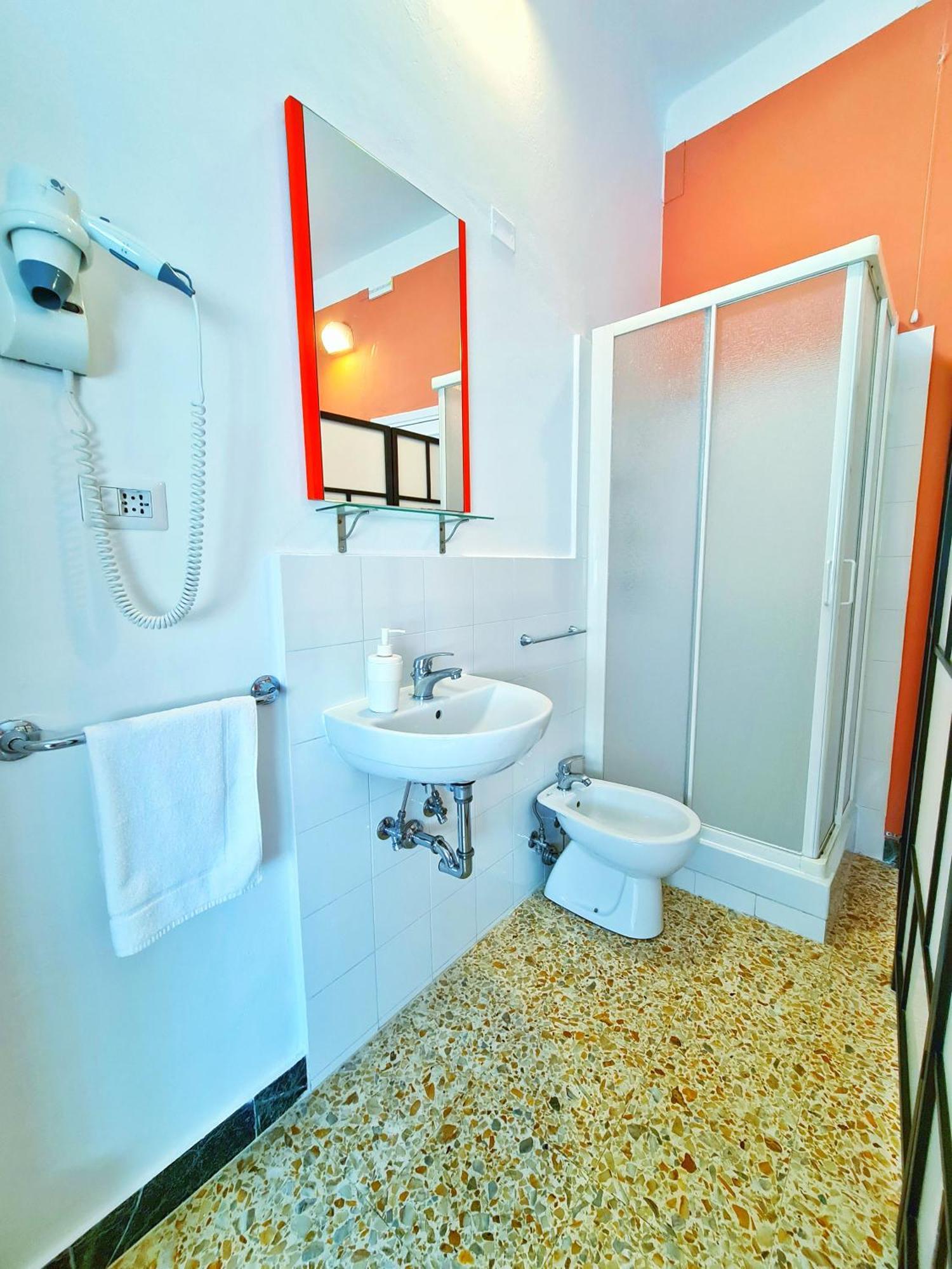 Lc Rooms Pisa Luaran gambar